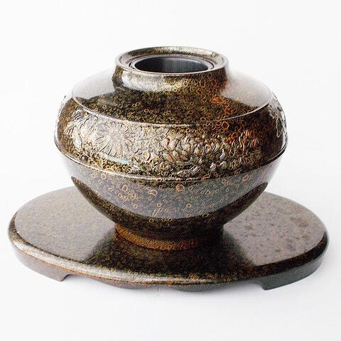 金色梅花漆器重箱 本漆塗り - メルカリ