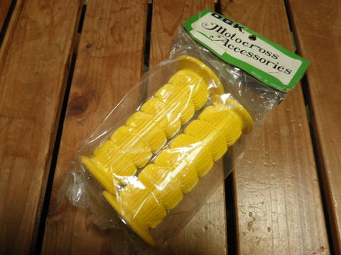 OLD系グリップOGKの商品一覧 | オールドBMXパーツ ◇◇◇ 輝輪業