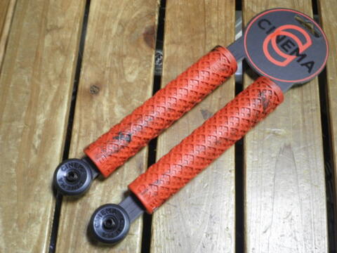 CINEMA INTERLACE GRIPS 150mm "RED/BLACK SPLASH"