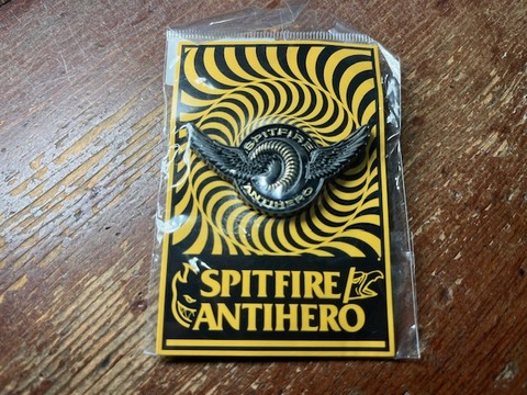 SPITFIRE x ANTI HERO CLASSIC EAGLE LAPEL PIN