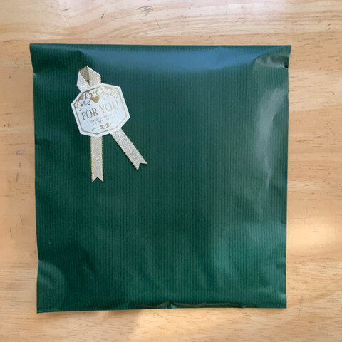 ラッピングが必要な場合は、こちらもご注文ください