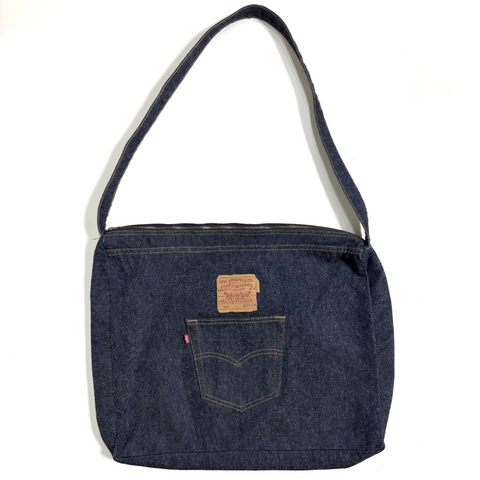 90s LEVI'S DENIM SHOULDER BAG.