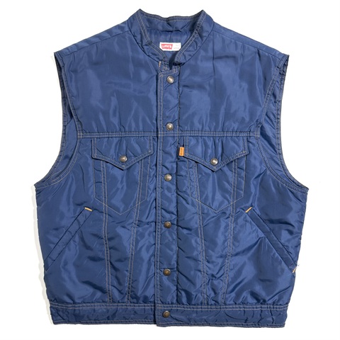 70s Levi's NYLON VEST.
