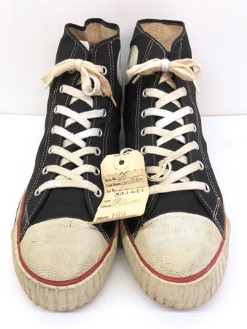 50s DEAD STOCK CANVAS SNEAKER.