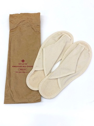 40s A.R.C. “DEAD-STOCK” MILITARY CANVAS SLIPPER.