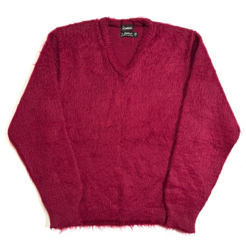 60s "THE BEARCAT" MOHAIR KNIT SWEATER.