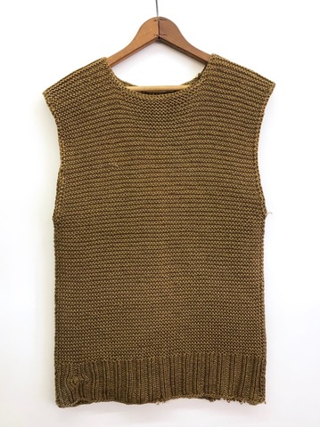 W.W.I. AMERICAN RED CROSS MILITARY KNIT VEST.