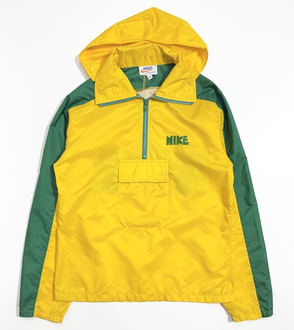 70s NIKE WINDBREAKER.