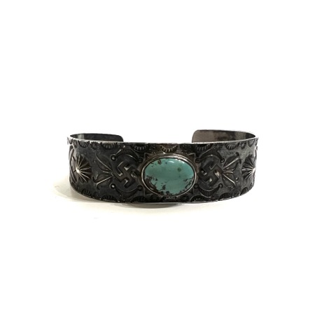 ①30s “GARDEN OF THE GODS" SILVER BRACELET.