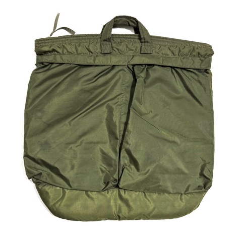 80s U.S.A.F. MILITARY HELMET BAG.