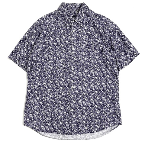 90s STUSSY "SKULL" S/S. PRINT SHIRT.
