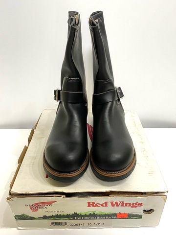 90s RED WING DEAD STOCK PT83 ENGINEER BOOTS.
