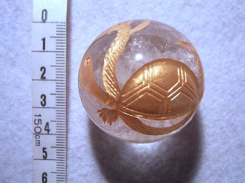 (寄付698円)玄武金色彫刻水晶・3.86cm