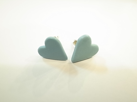 Liebe ハートピアス　ライトブルー