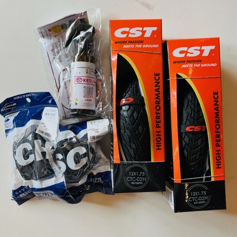 ストライダー カスタム CST TypeRacing タイヤ・チューブ セット