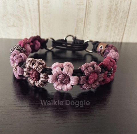 ＊ご予約品＊ パラコードWDフラワー首輪#503・大型犬用お揃い・色違いハーフチョークマーティンゲール2点セット