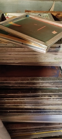 アルミ中古枠　270mm×330mm（内：220mm×280mm）