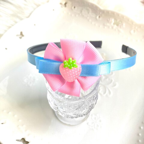 いちごのカチューシャ