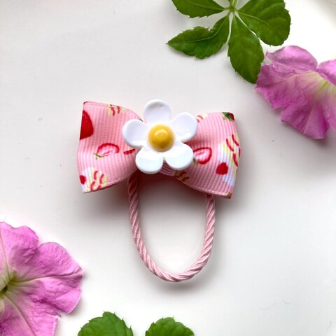 いちごリボンのヘアゴム