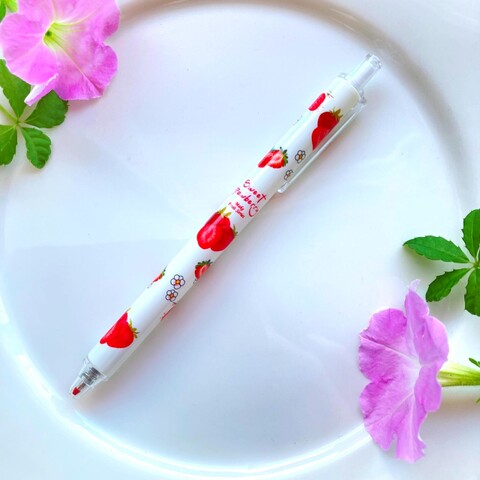 いちご柄のボールペン　1