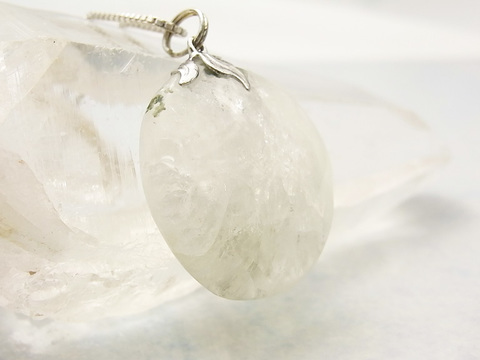 モルダバイト通販専門店 《Zelena》 原石、ルースほか多数