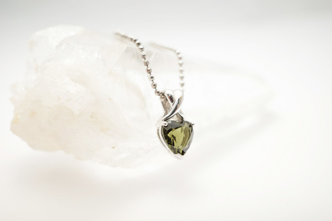 tomokazu様。専用 顛-⑤【希少 モルダバイト 原石ブレス】手首 約16㌢ 石流通センター 高品質 ブレスレット モルダバイト (約12〜12.5